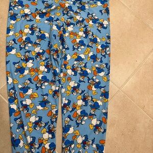 LuLaRoe tall and curvy Donald Duck legging